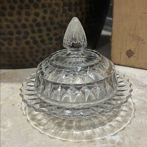 JEANETTE GLASS CO vintage Windsor Diamond pattern covered Butter or Cheese Dish